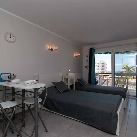Las Flores 10 - Studio Apartament